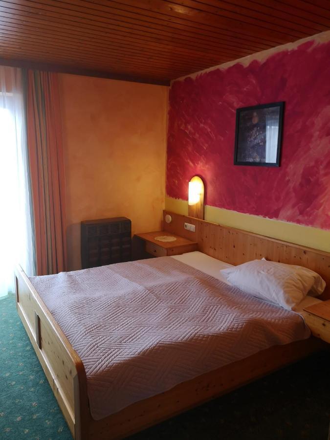 Hotel Wirt Z'Minsta Altmuenster Exterior photo